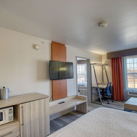 Holiday Inn Express Hotel & Suites Milwaukee Airport By Ihg Eksteriør bilde