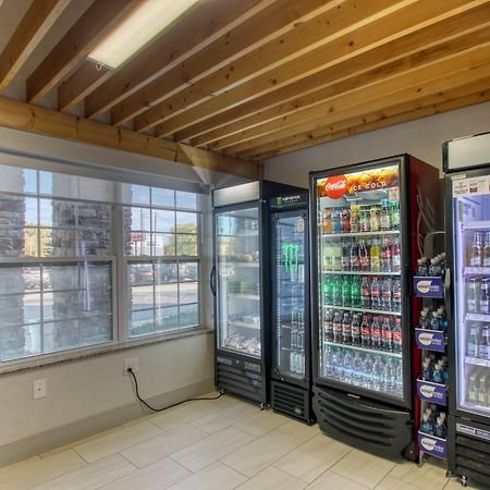 Holiday Inn Express Hotel & Suites Milwaukee Airport By Ihg Eksteriør bilde