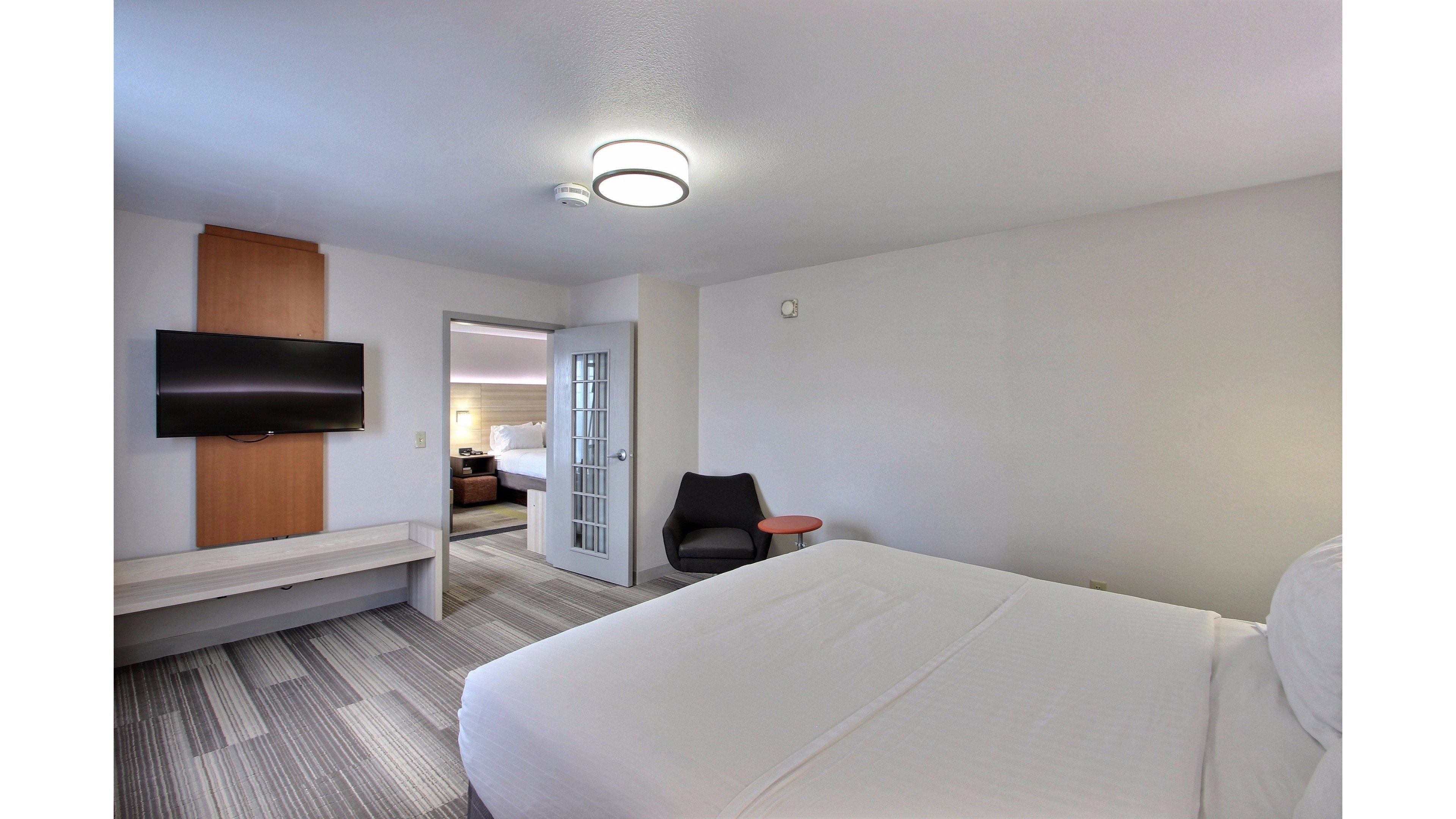 Holiday Inn Express Hotel & Suites Milwaukee Airport By Ihg Eksteriør bilde