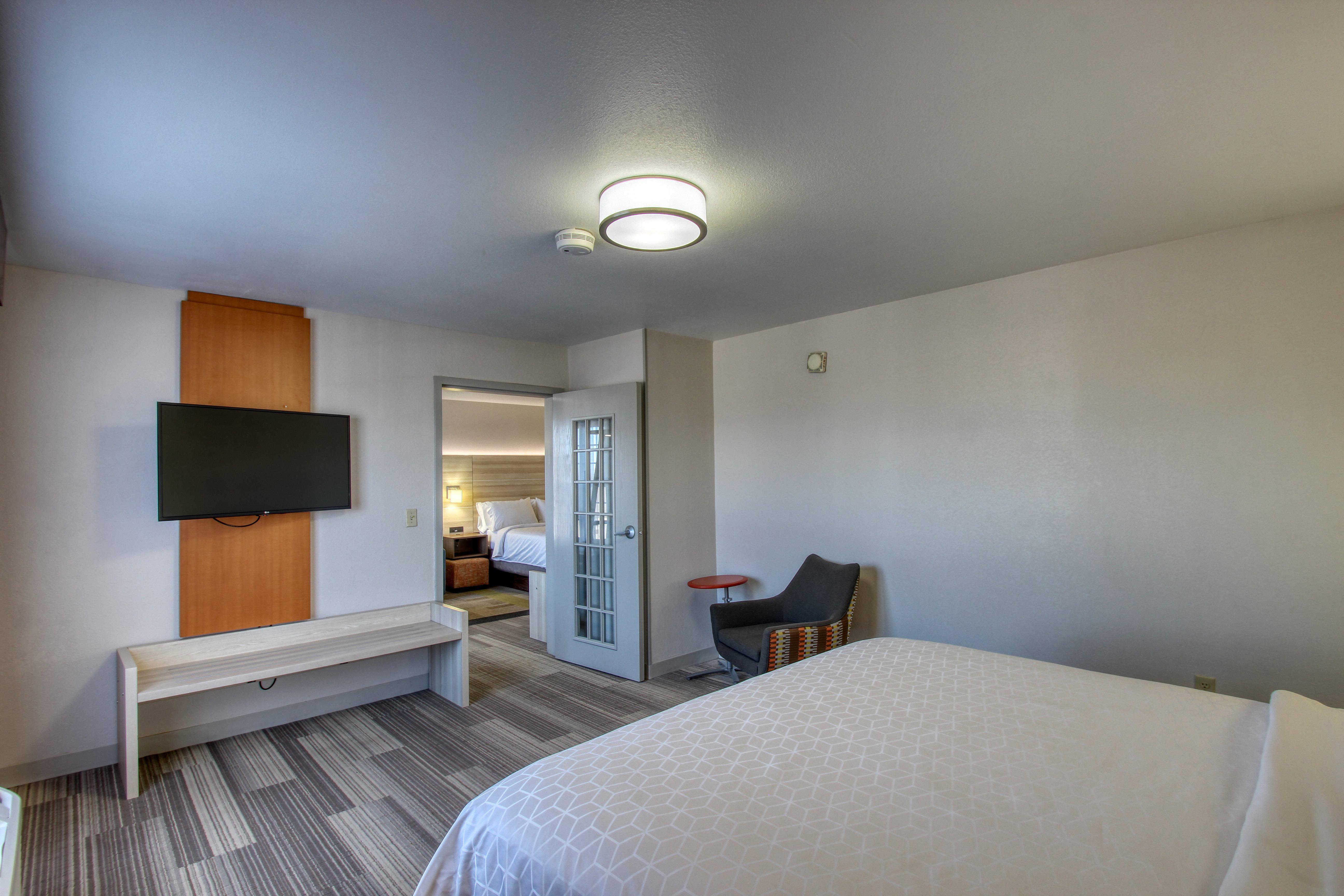 Holiday Inn Express Hotel & Suites Milwaukee Airport By Ihg Eksteriør bilde