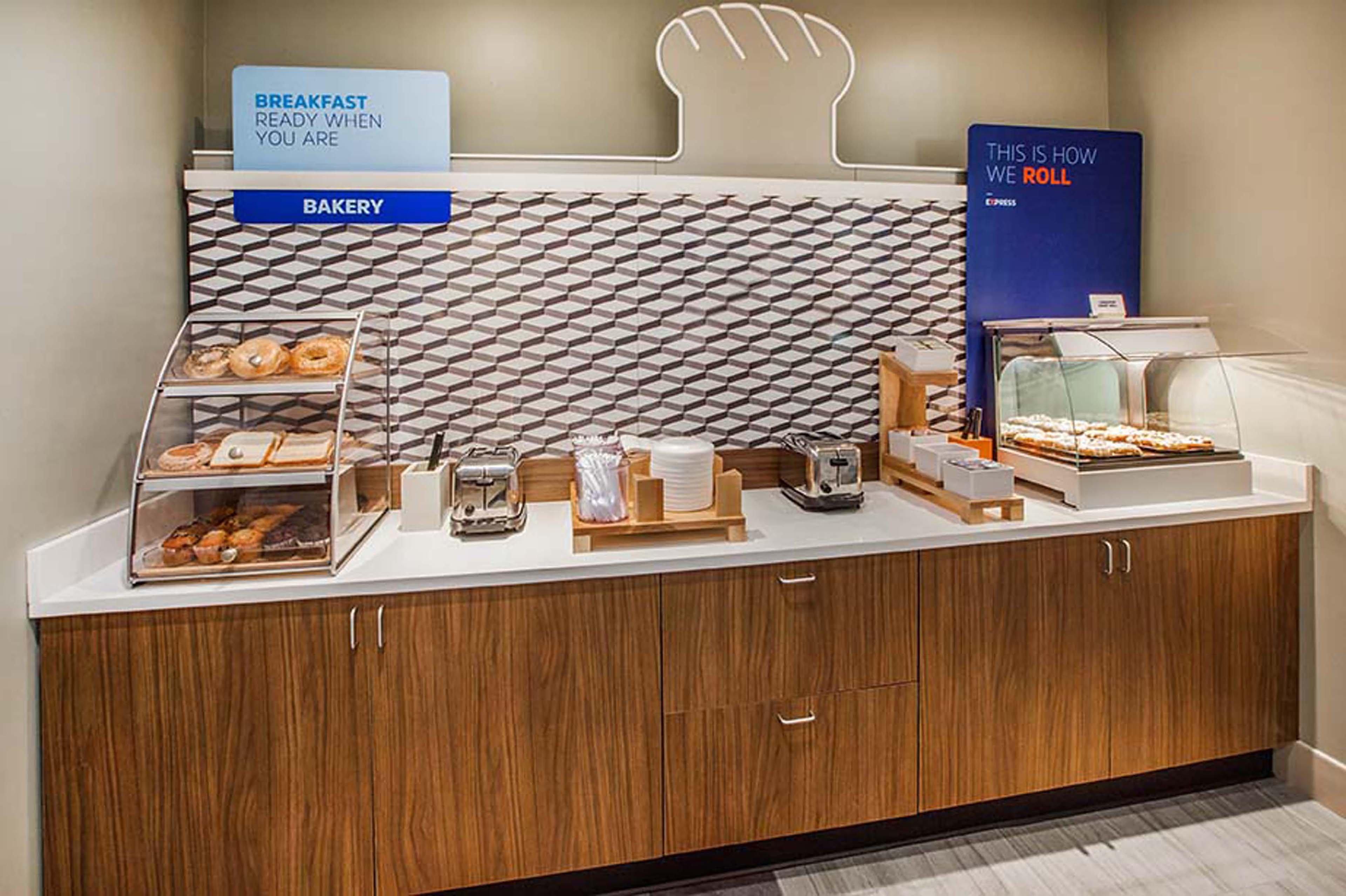 Holiday Inn Express Hotel & Suites Milwaukee Airport By Ihg Eksteriør bilde
