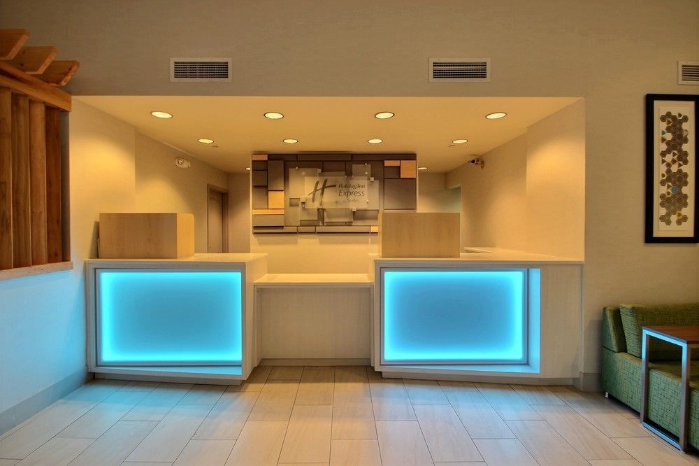 Holiday Inn Express Hotel & Suites Milwaukee Airport By Ihg Eksteriør bilde